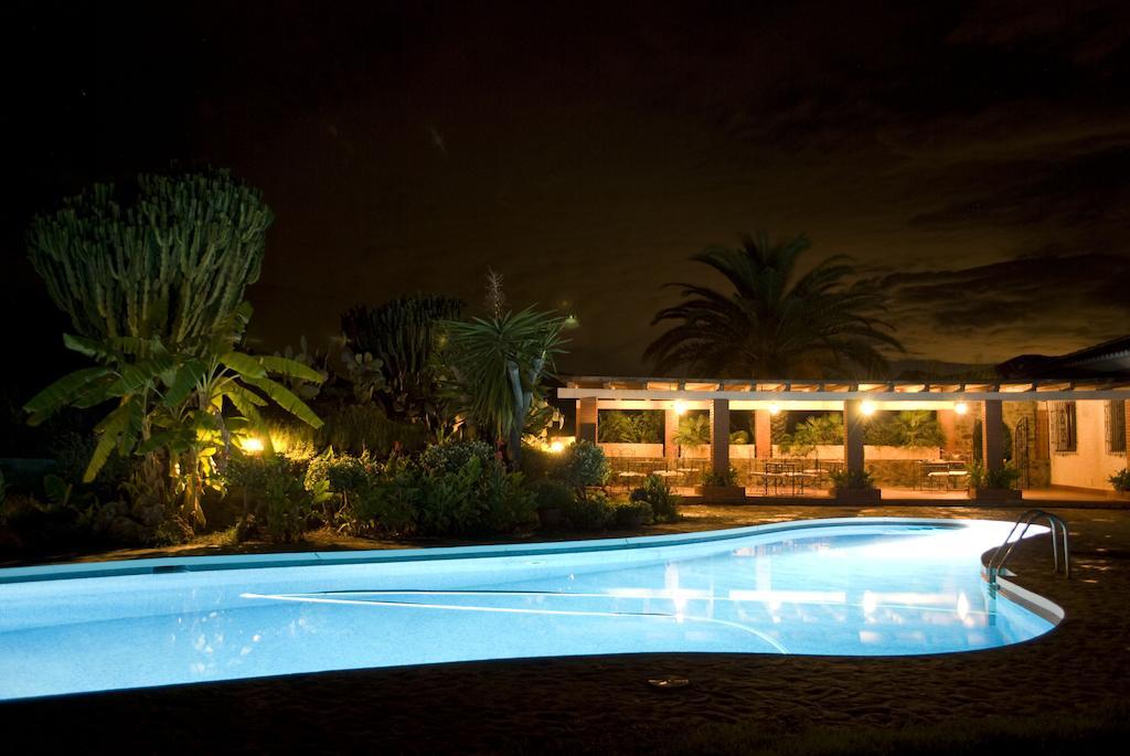 Cortijo La Luna Hotel Almunecar Exterior photo
